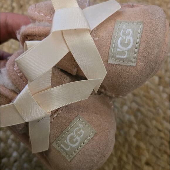 UGG Pink Suede Infant Slip On Baby Booties Boots Size‎ US 0/1 - Picture 4 of 7